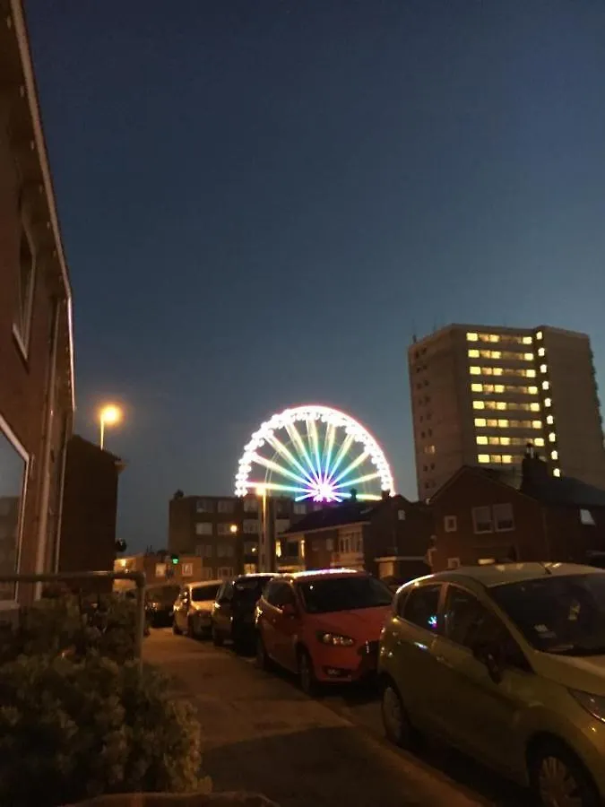 Long Beach Rooms Zandvoort 0*,  Netherlands